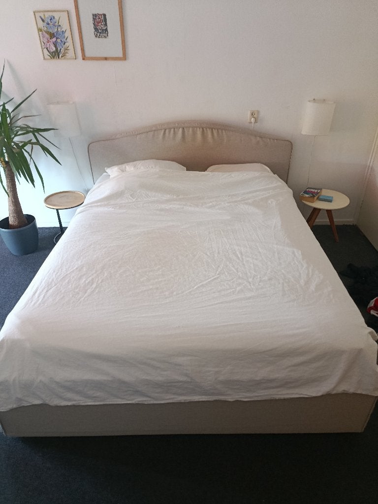 IKEA-bed in goede staat, Tweepersoons, Zo goed als nieuw, 200 cm, Metaal