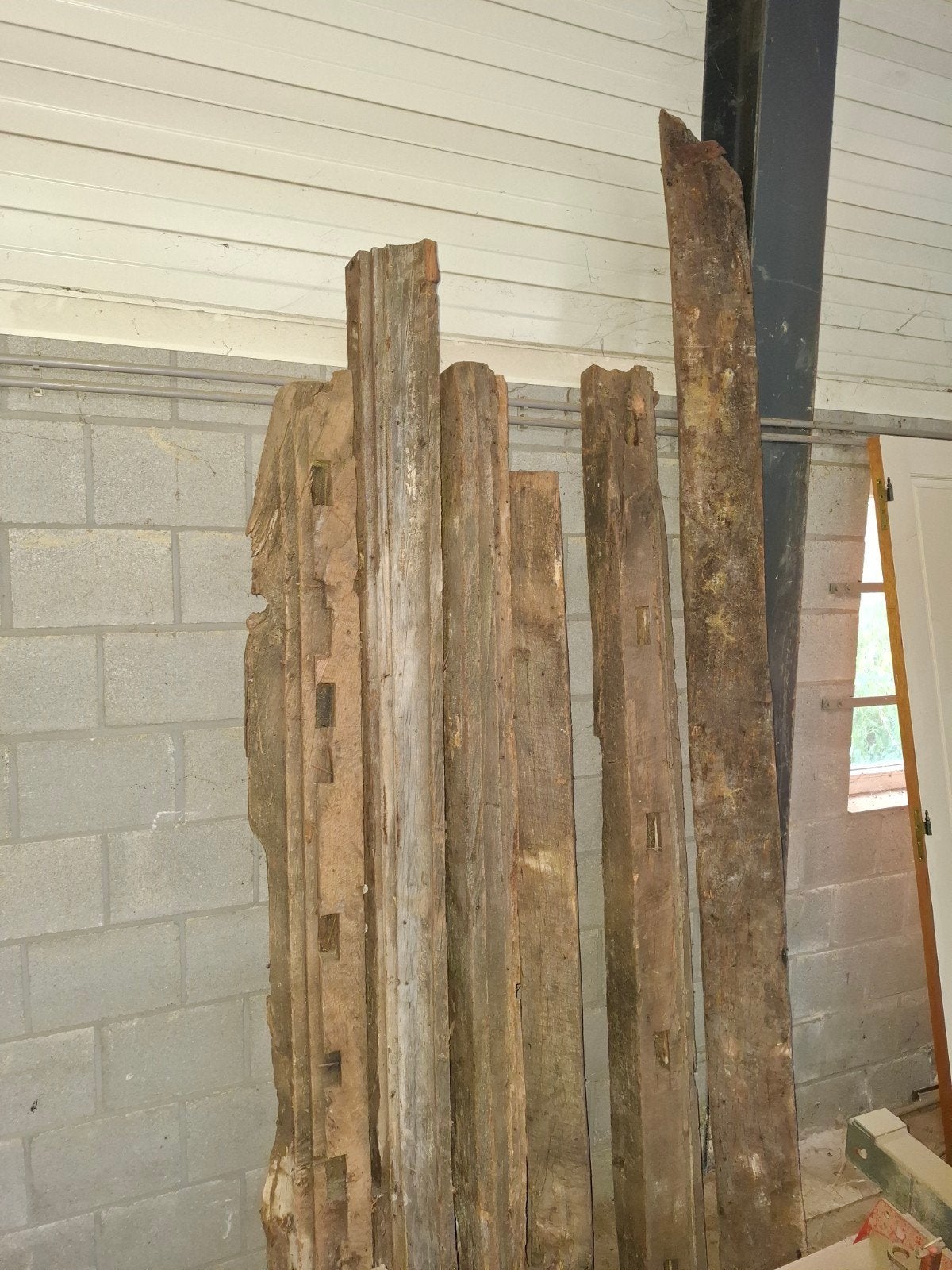 Oud Eiken sierlijsten 200×150, Ophalen, Eiken, Plank, 50 mm of meer