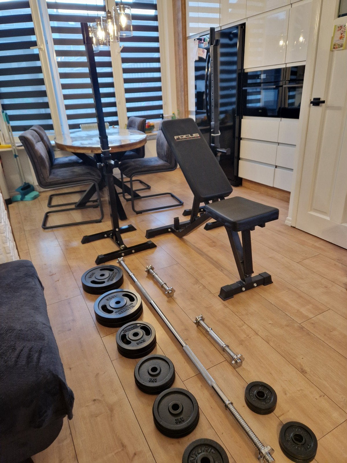 haltersteunen bankje stang dumbels en ijzer gewichten, Ophalen, Zo goed als nieuw, Fitnessbank
