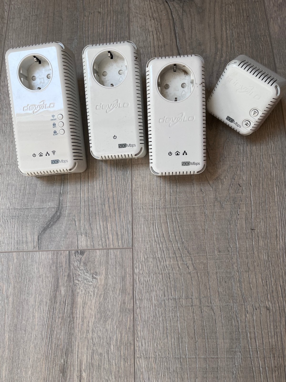Devolo dLAN 500 Mbps Powerline Adapters (4 stuks), Ophalen, Gebruikt, Router