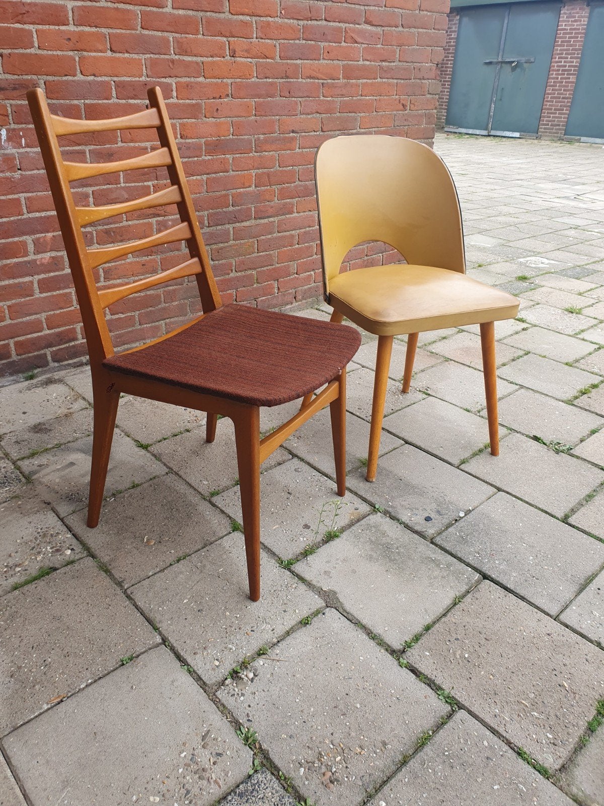 Twee leuke vintage stoelen., Ophalen, Gebruikt, Twee, Bruin