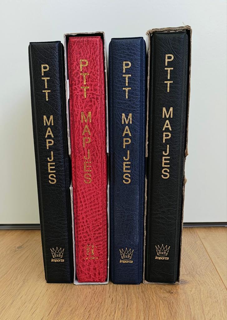 Postzegelmapjes 90 - 219 in 4 mappen (compleet), Ophalen of Verzenden, Nederland