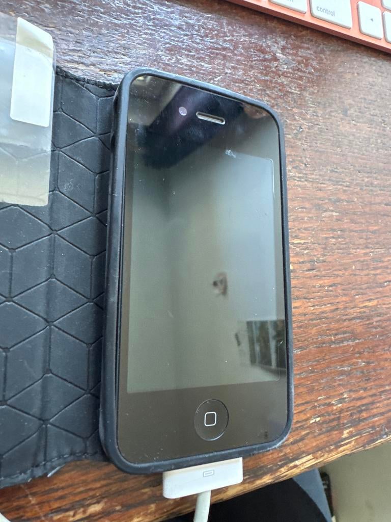 Apple iPhone 4 - Zwart - 16GB - Gebruikt, Telecommunicatie, Mobiele telefoons | Apple iPhone, Gebruikt, Zwart, Ophalen of Verzenden