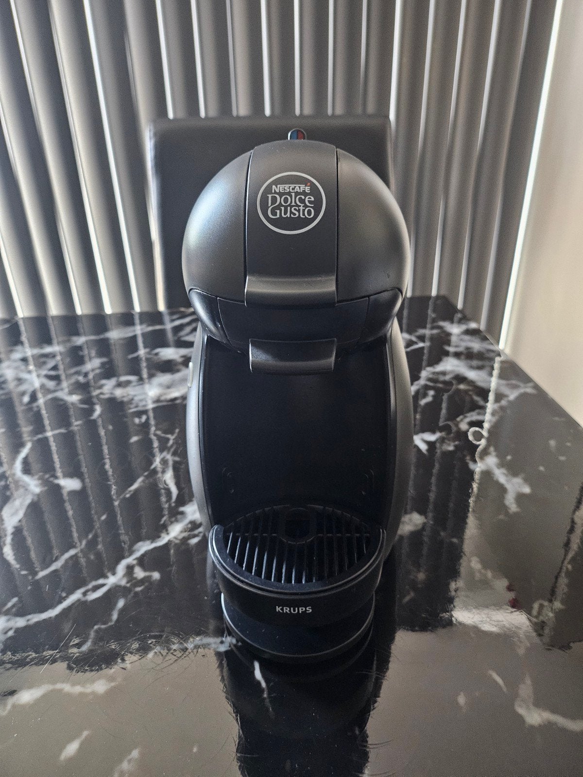 Nescafé Dolce Gusto Krups koffiezetapparaat, Gebruikt, Koffiemachine, Ophalen of Verzenden, 2 tot 4 kopjes