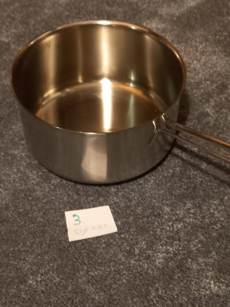 1 Steelpan 21 rond Hoog 10,5 cm. Handgreep 18 cm, Huis en Inrichting, Keuken | Keukenbenodigdheden, Zo goed als nieuw, Ophalen