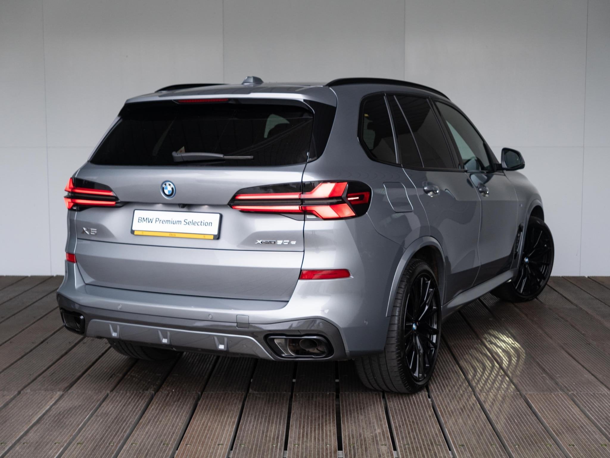 BMW X5 xDrive50e SoH 100% | M Sportpakket | Sky Lounge |Inno, Auto's, Stof, Gebruikt, 2395 kg, Met garantie (alle)
