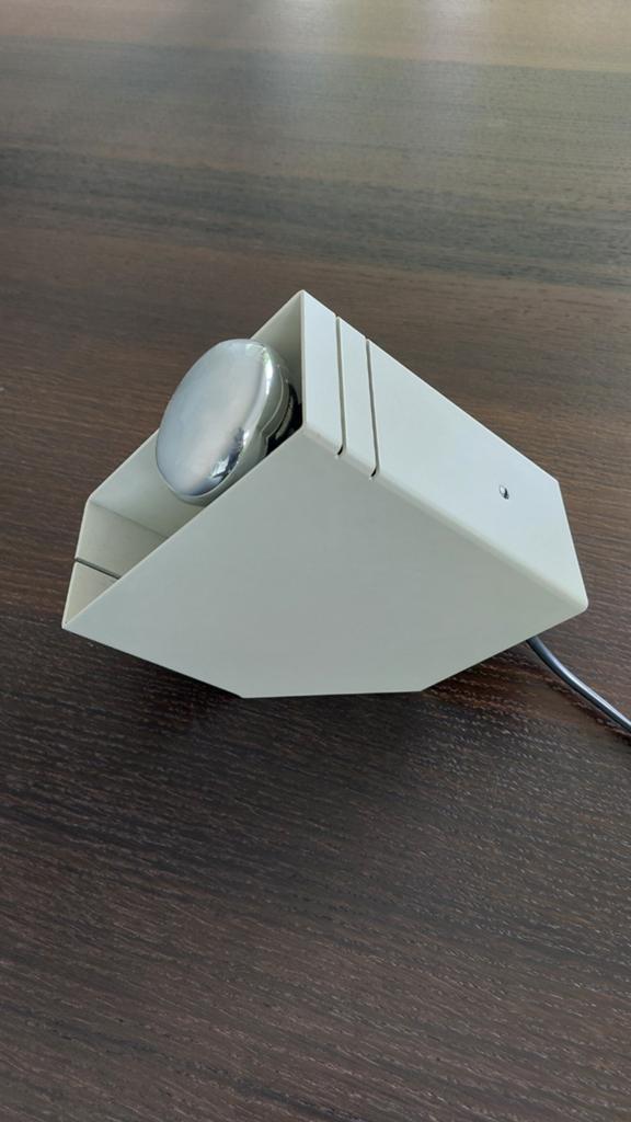 Raak tafellamp D-2048 - 100% gaaf, Huis en Inrichting, Lampen | Tafellampen, Ophalen of Verzenden, Zo goed als nieuw, Metaal
