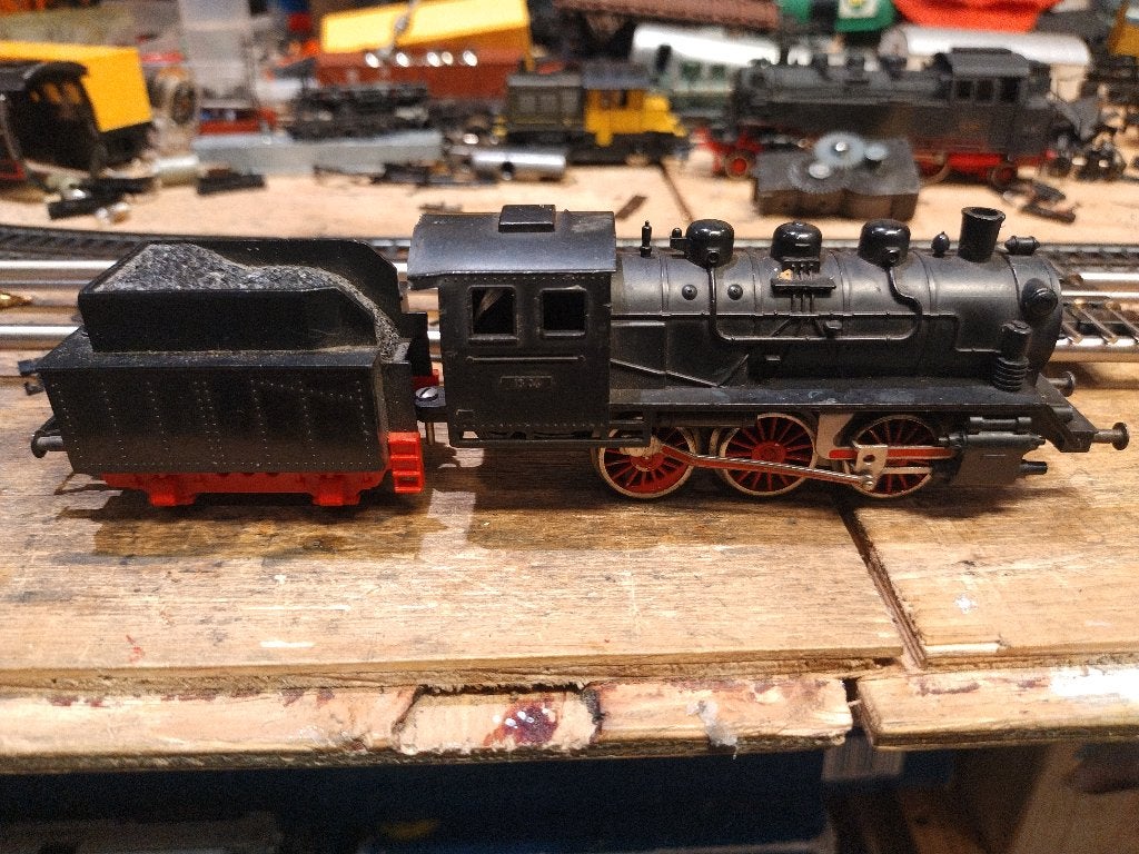 Fleischmann locomotief met tender, Gebruikt, Fleischmann, Ophalen of Verzenden, Analoog