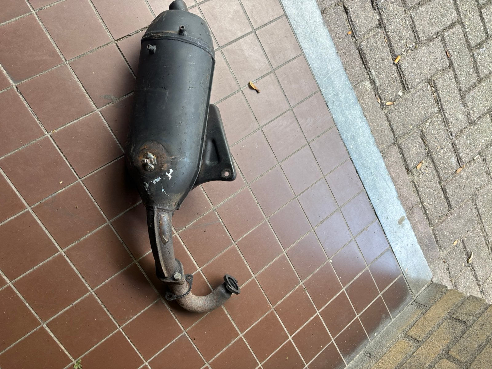 Piaggio gilera 125cc 172cc 180cc uitlaat 2takt, Fietsen en Brommers, Ophalen of Verzenden, Zo goed als nieuw, Uitlaat