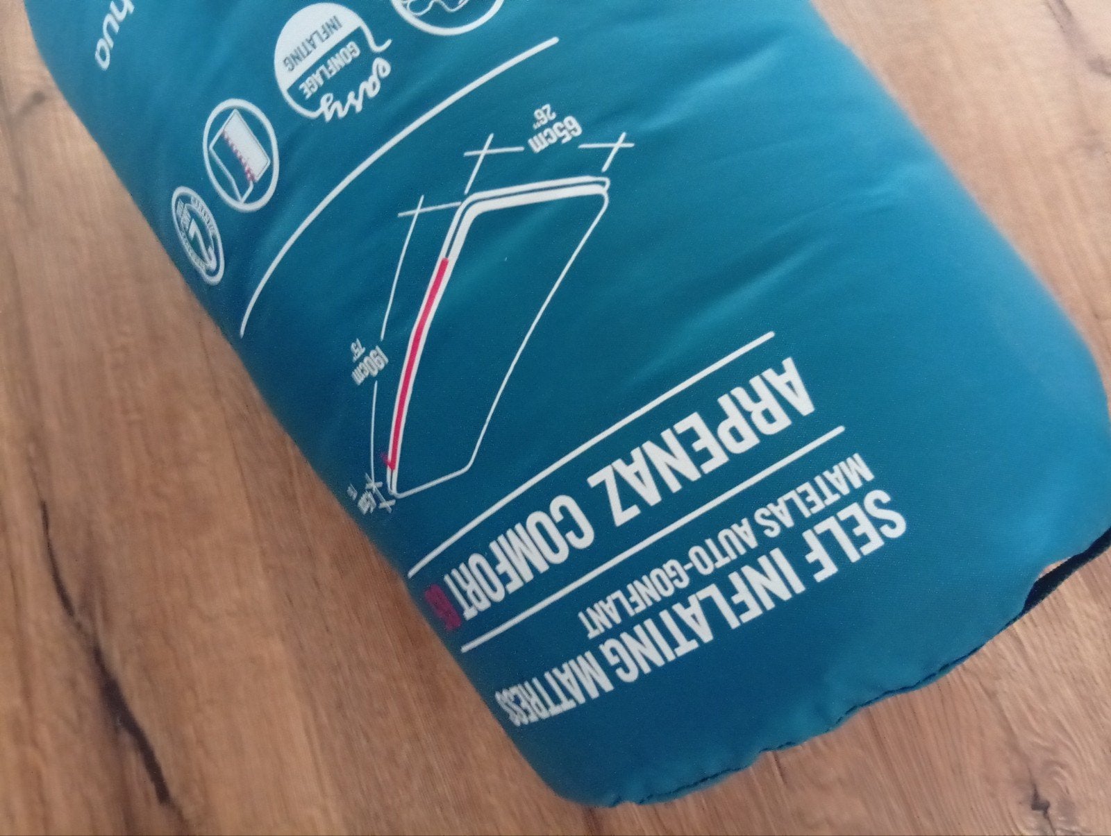 2x Decathlon Arpenaz Comfort 65 zelfopblazend matras, Ophalen of Verzenden, Zo goed als nieuw