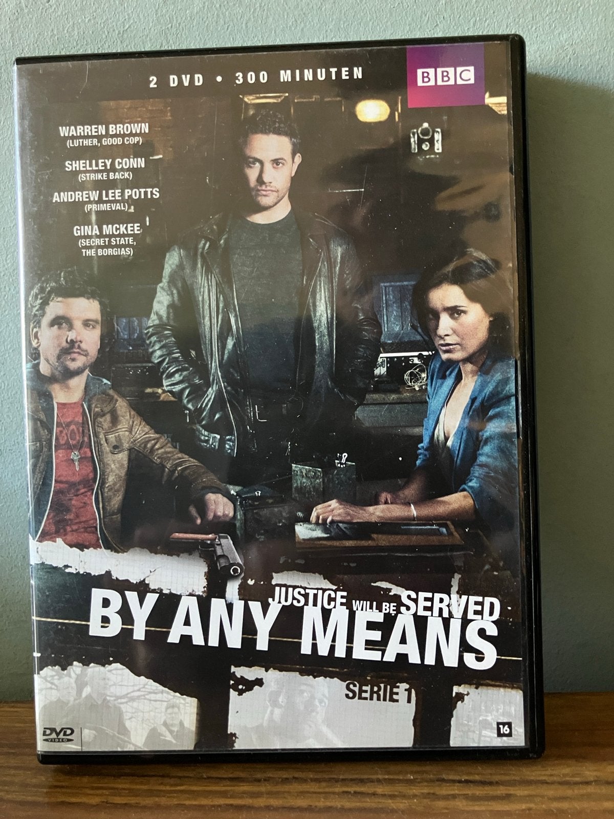 By Any Means - Serie 1 (DVD) - Detective/Crime, Cd's en Dvd's, Dvd's | Tv en Series, Engels, Vanaf 16 jaar, Seizoen 1, Nederlands