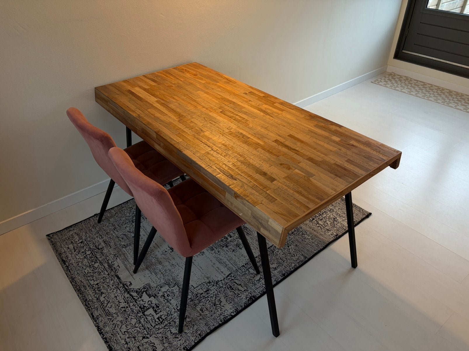 Mooie houten eettafel, Huis en Inrichting, Tafels | Eettafels, Ophalen, Gebruikt, 50 tot 100 cm, 150 tot 200 cm