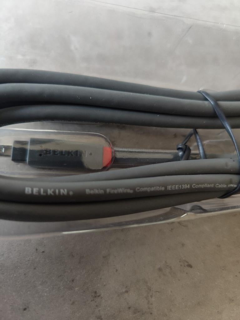 Belkin FireWire IEEE 1394 Compatibele Kabel, Computers en Software, Pc- en Netwerkkabels, Ophalen of Verzenden, Nieuw