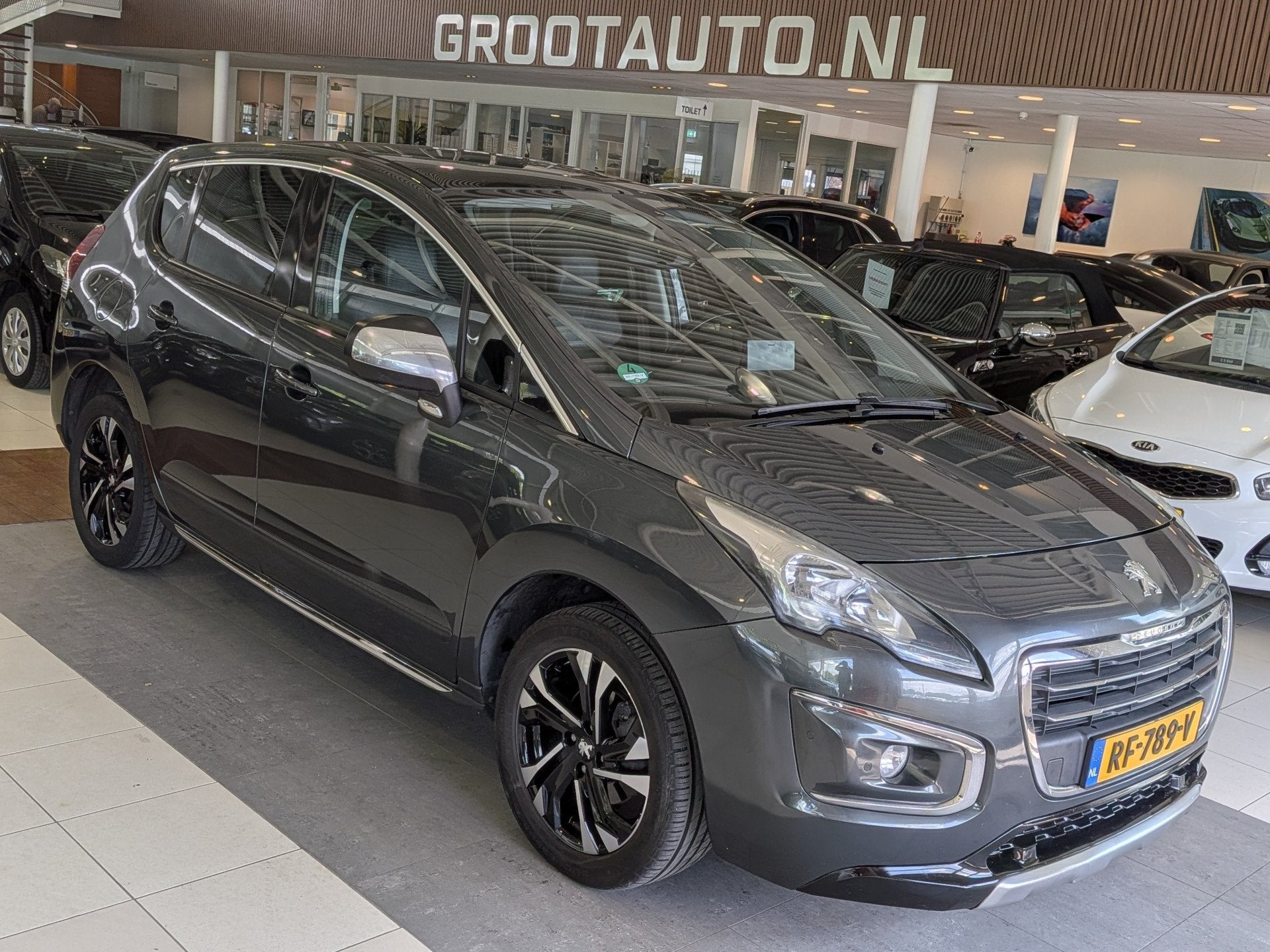 Peugeot 3008 1.2 PureTech Allure Airco, Cruise Control, Trek, Voorwielaandrijving, Gebruikt, 1199 cc, Leder