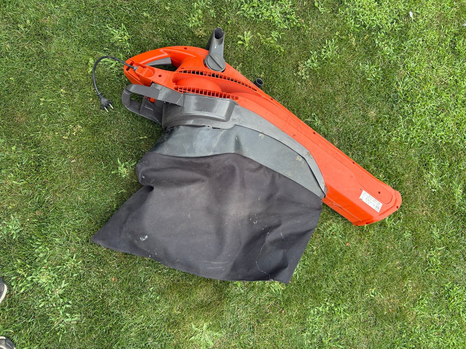 Flymo GardenVac 2500W Turbo Bladblazer en Bladzuiger, Ophalen, Gebruikt, Handgedragen, Met opvangzak