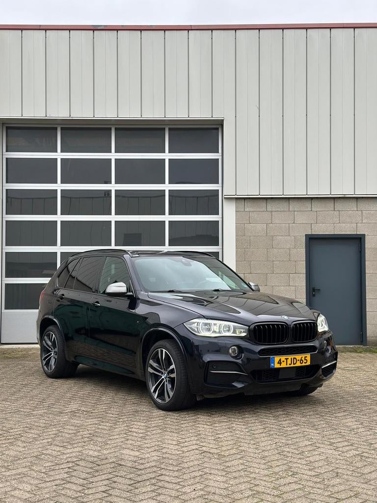 BMW X5 3.0 D M50d Xdrive AUT 2014 Zwart, Auto's, BMW, Particulier, X5, 4x4, ABS, Achteruitrijcamera, Adaptieve lichten, Adaptive Cruise Control