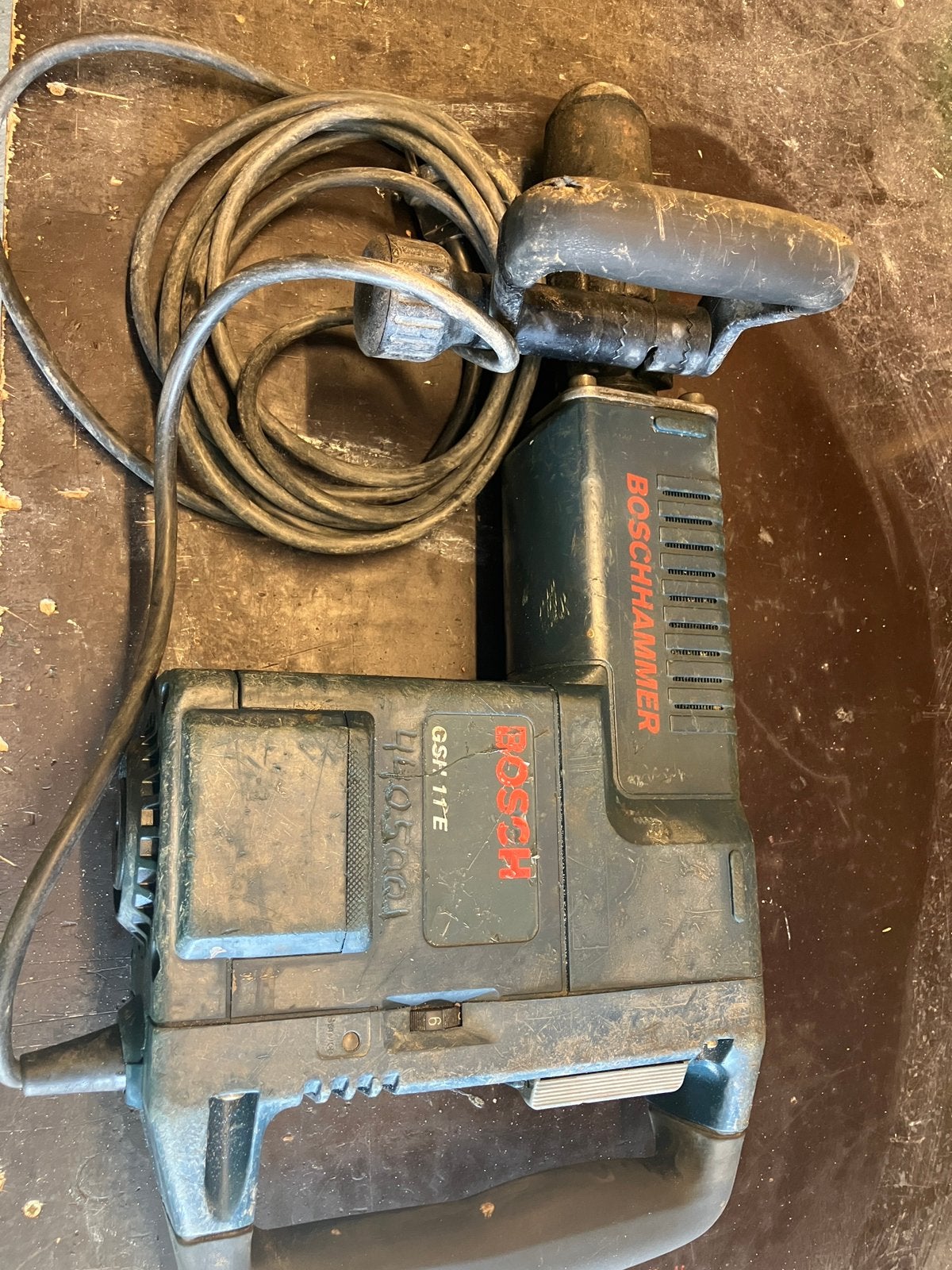 Bosch GSH 11 E breekhamer, Ophalen of Verzenden, Gebruikt, 600 watt of meer, Boor- en/of Breekhamer