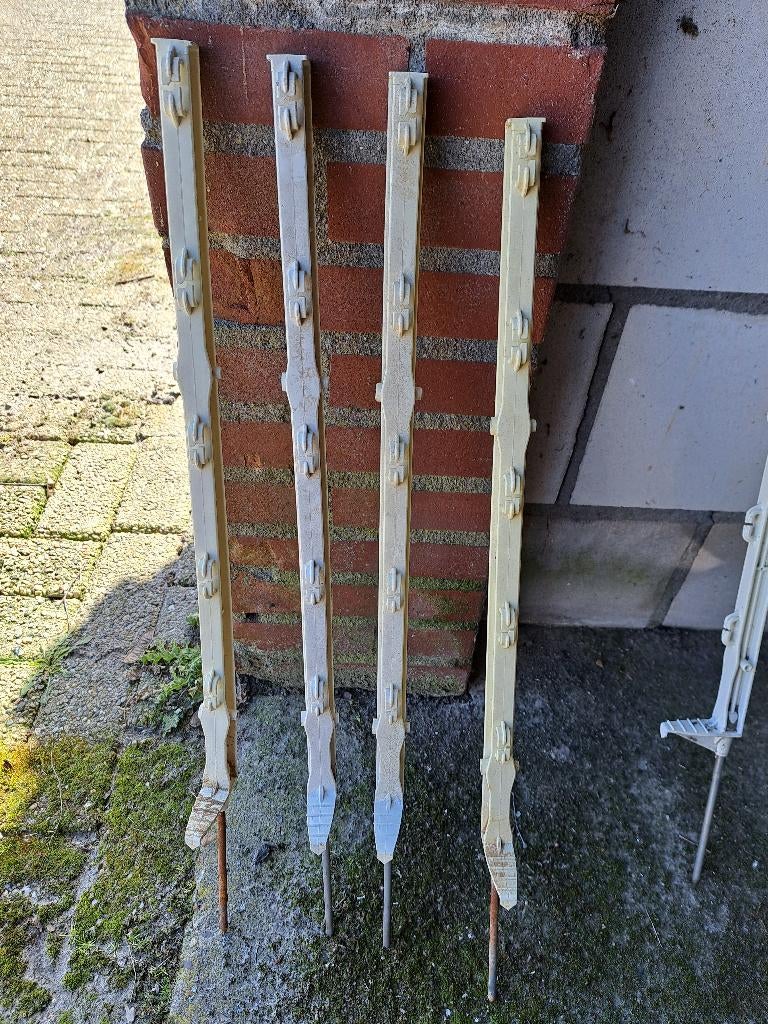 afrasteringspaaltjes, prikpaaltjes