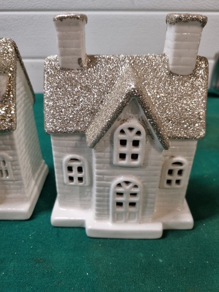 kersthuisjes met glitterdak 2x [b244], Ophalen of Verzenden, 'T Olde Gre-j, Info@toldegrej.nl, Endepoelstraat 20f Didam