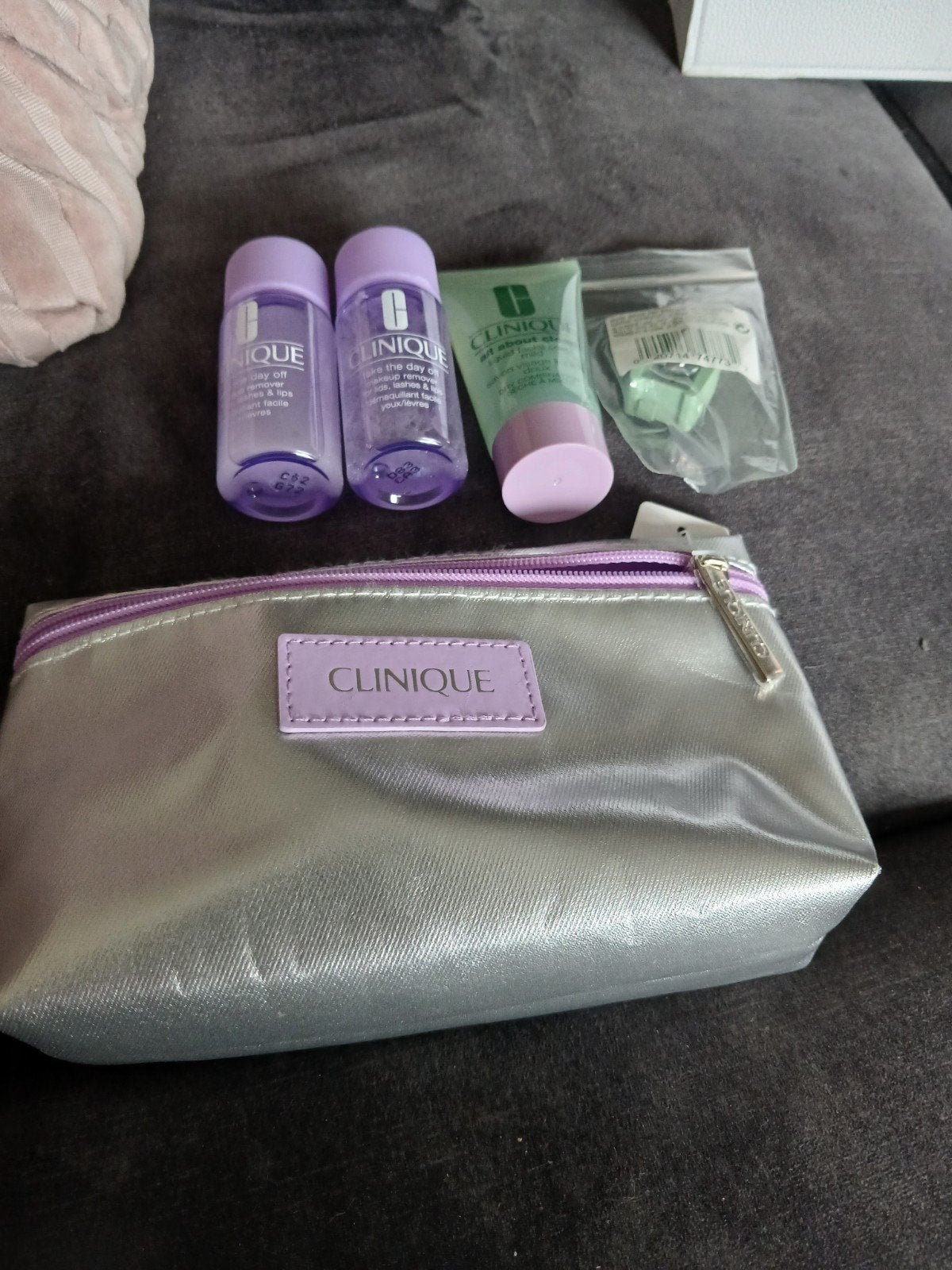 Clinique make-up remover en reiniger set met tasje, Ophalen of Verzenden, Nieuw, Overige typen