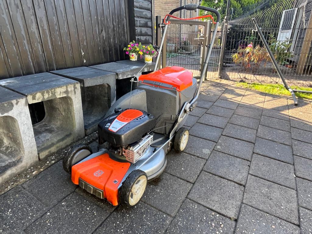Husqvarna LC48 benzine maaier, Ophalen, Zo goed als nieuw