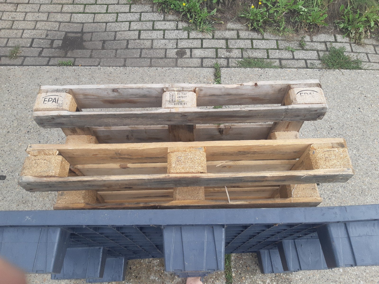 3 ZEER PRACTISCH PALLETS 2 EPAL 1 KUNSTSTOF 19.95 EURO IN 1X, Minder dan 25 mm, Ophalen of Verzenden, Pallet, Minder dan 200 cm