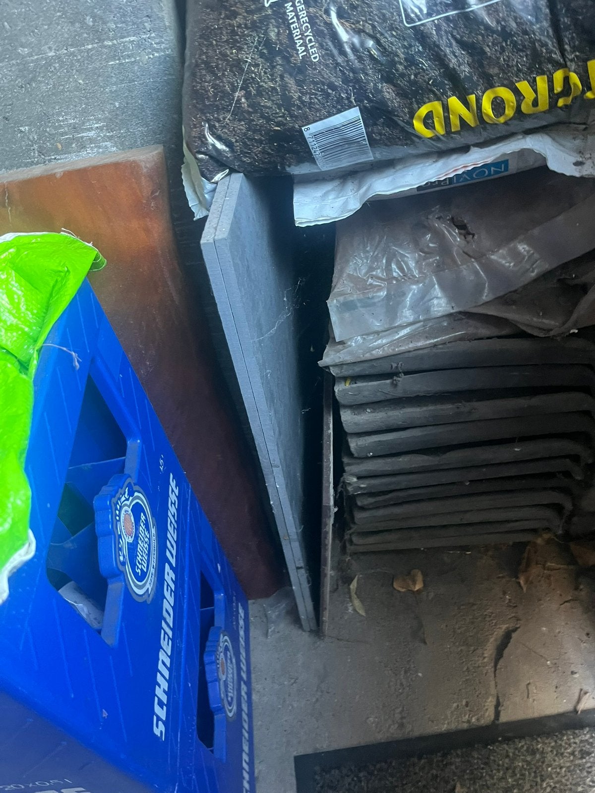 Gratis afhalen tegels, Tuin en Terras, Ophalen, Zo goed als nieuw, Beton, Terrastegels