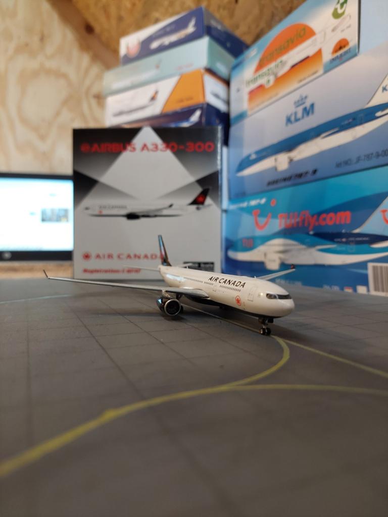 Airbus a330-300 Air Canada Phoenix, Ophalen of Verzenden, Zo goed als nieuw, Schaalmodel