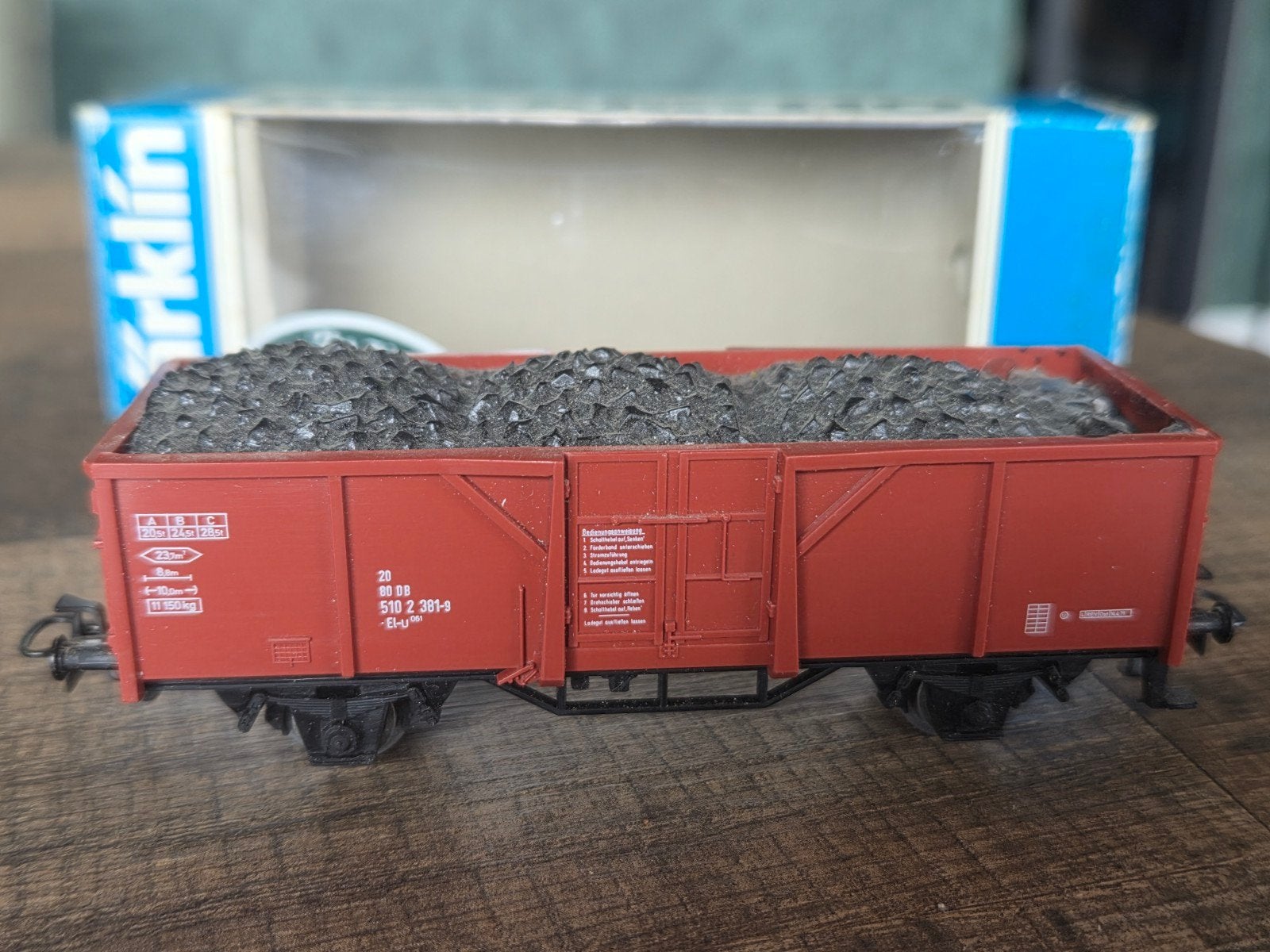 Märklin 4430 kolenwagon met lading in OVP, Wisselstroom, Wagon, Ophalen of Verzenden, Zo goed als nieuw