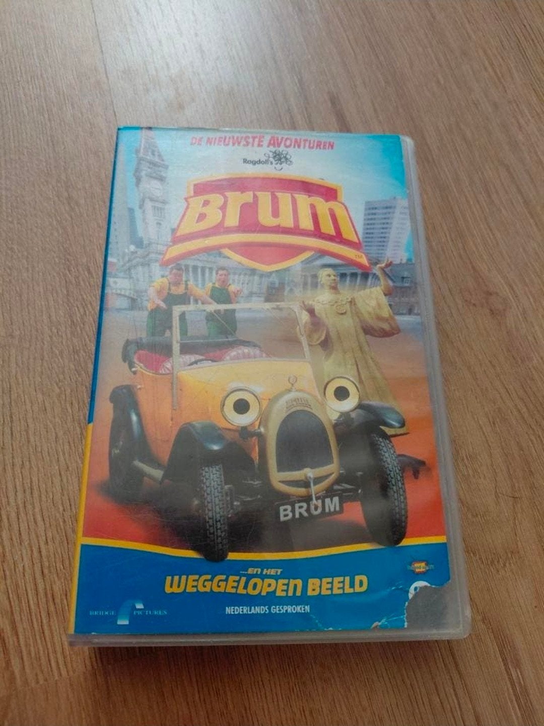 Brum en het Weggelopen beeld videoband., Gebruikt, Alle leeftijden, Ophalen of Verzenden, Kinderprogramma of -film