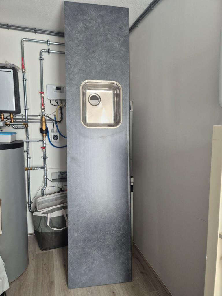 Nieuw aanrechtblad met Reginox spoelbak - 2,58m lengte, Huis en Inrichting, Keuken | Keukenbenodigdheden, Ophalen, Nieuw