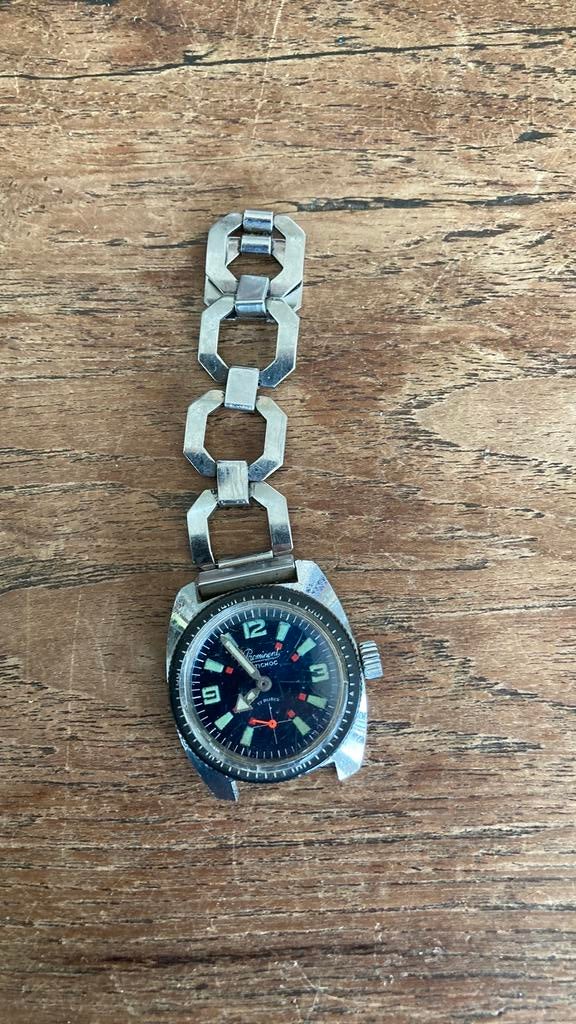 Vintage Prominent antichoc 17 rubis watch horloge, Antiek en Kunst, Ophalen of Verzenden