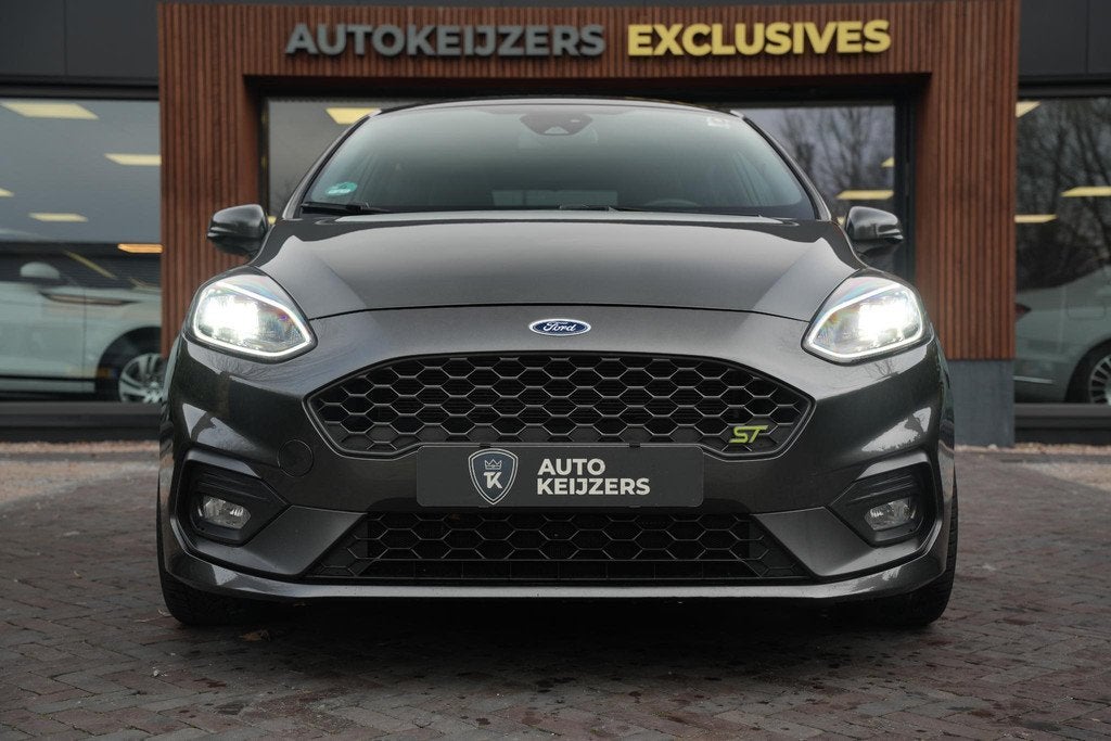 Ford Fiesta 1.5 EcoBoost ST-3 Panoramadak Cruise Recaro LED, Voorwielaandrijving, Euro 6, Leder en Stof, Handgeschakeld