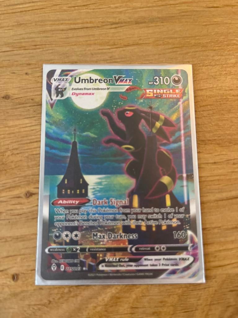 Pokémon Kaart Umbreon VMAX (Alternate Art) - Evolving Skies, Ophalen of Verzenden, Zo goed als nieuw, Losse kaart, Foil
