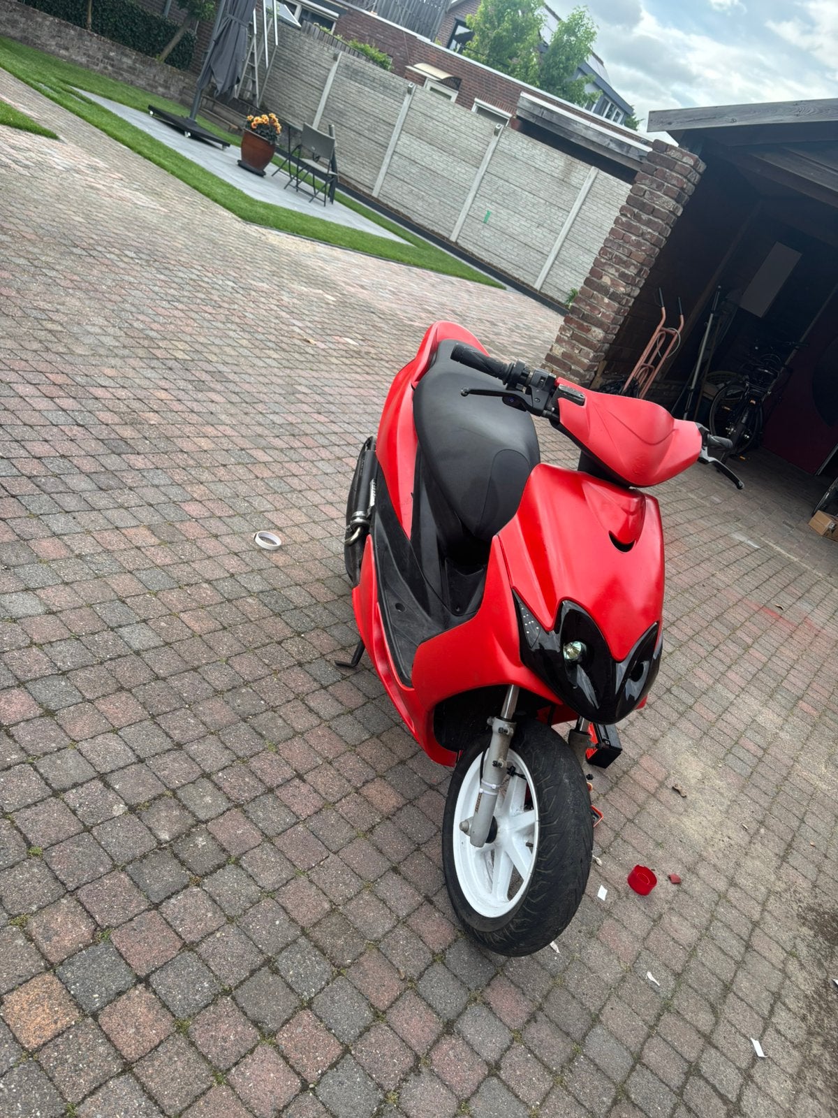 Yamaha jog r 70cc teruil, Fietsen en Brommers, Scooters | Yamaha, Ophalen of Verzenden, Zo goed als nieuw, Tweetakt, JogR of RR