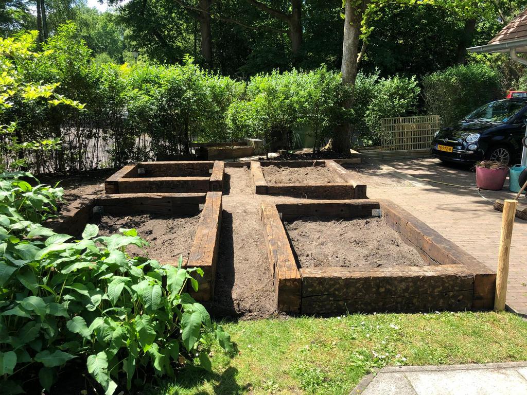 GRATIS. Robuuste houten bielzen voor tuin, Tuin en Terras, Ophalen, Gebruikt, Hardhout, Minder dan 180 cm