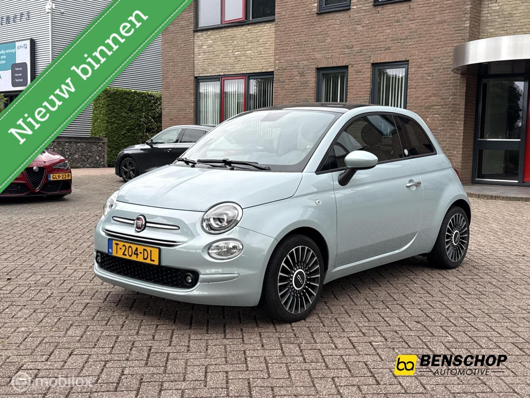 Fiat 500 1.0 Hybrid Launch Edition Panodak Leer Navi Carplay, Auto's, Voorwielaandrijving, 40 €/maand, 4 stoelen, Leder en Stof
