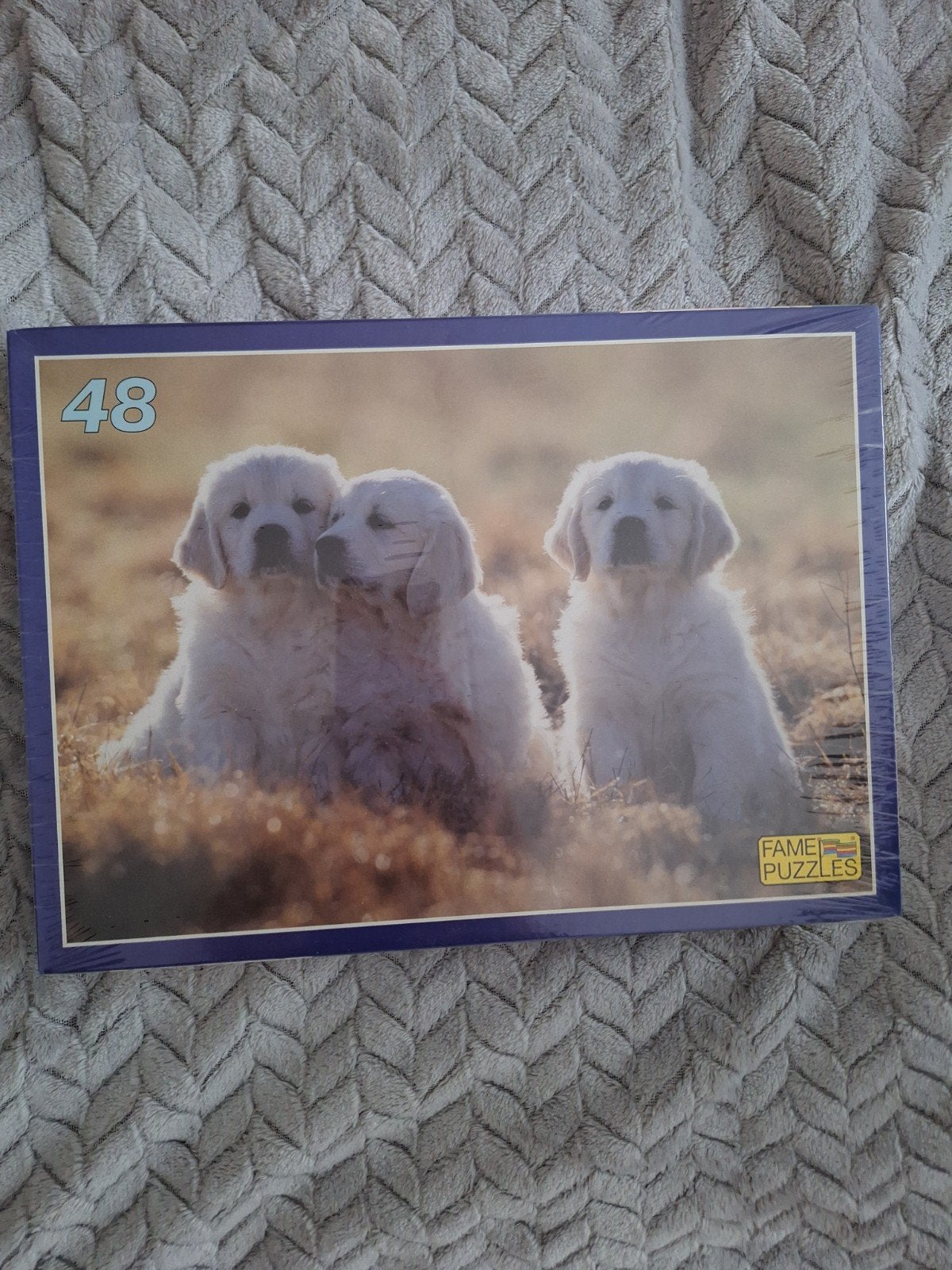 Gesealde golden retriever pups puzzle 48 stukjes, Hobby en Vrije tijd, Ophalen of Verzenden, Minder dan 500 stukjes, Nieuw, Legpuzzel