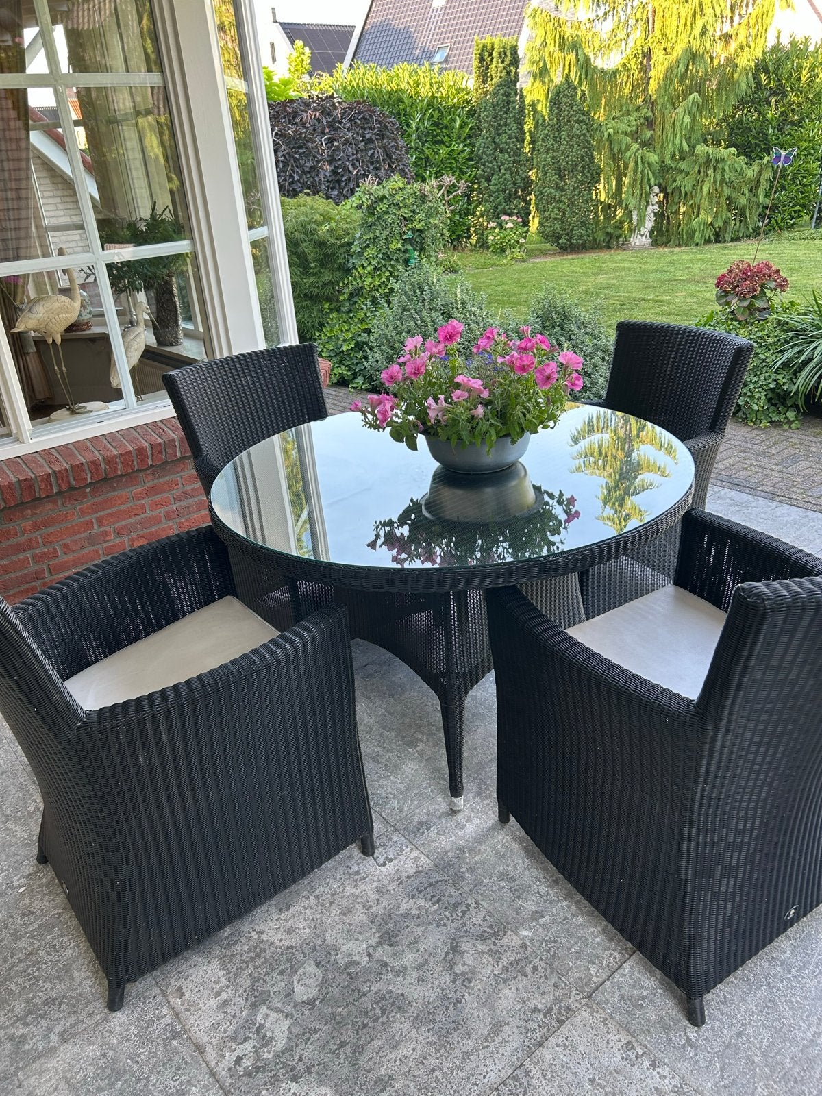 BOREK Tuinset: Ronde tafel met glasplaat en 4 stoelen, Tuin en Terras, Tuinsets en Loungesets, Ophalen, 4 zitplaatsen, Eettafel