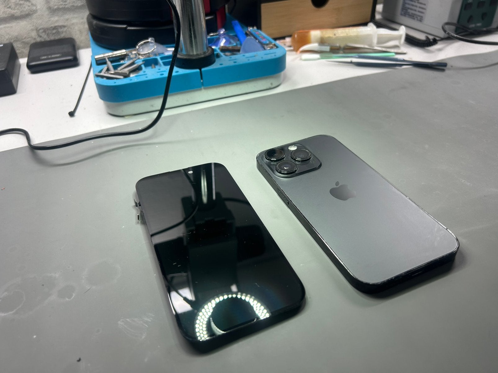 Iphone 14 pro scherm en behuizing, Zwart, Ophalen of Verzenden, Zo goed als nieuw, 128 GB