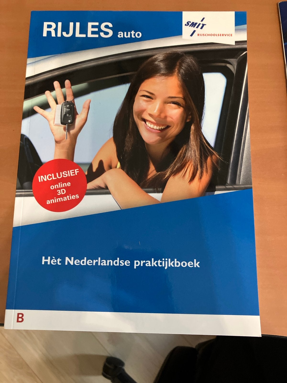 Rijles auto: Hét Nederlandse praktijkboek (incl. online 3D), Ophalen of Verzenden, Zo goed als nieuw, Overige niveaus
