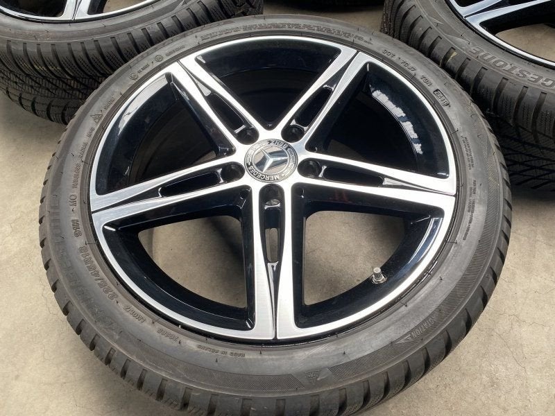18 inch orig. velgen + winterbanden Mercedes A B klasse CLA, Auto-onderdelen, 18 inch, Gebruikt, -, -