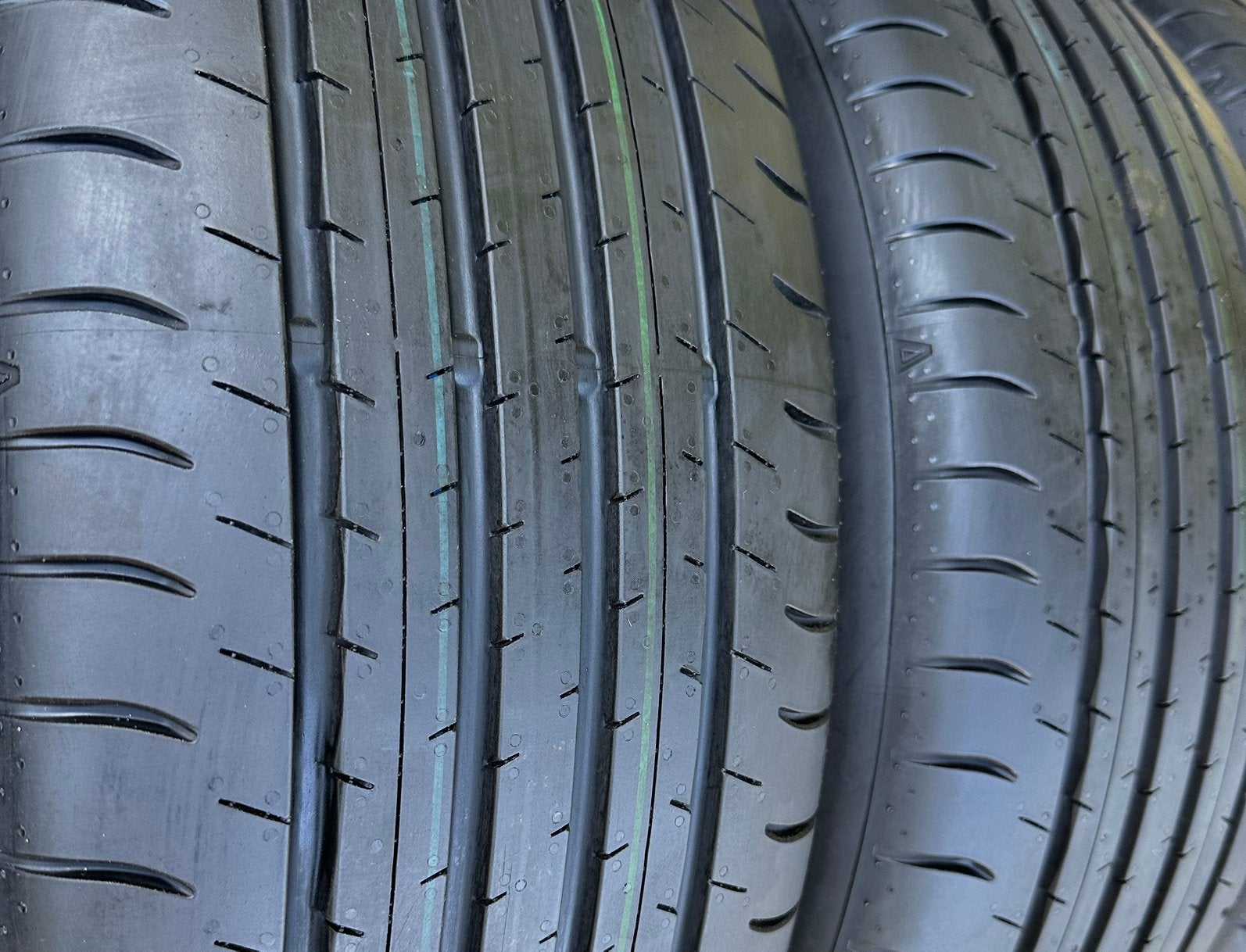 4 Stuks Dunlop 225 55 18 Zomerbanden Inclusief Montage, 18 inch, Dunlop, 225/55 R18, Nieuw
