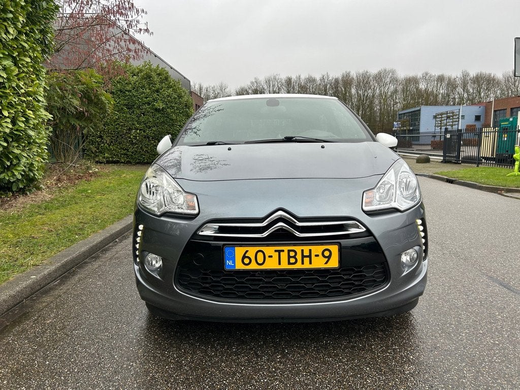Citroen DS3 1.6 So Chic NAP / APK, Auto's, Citroën, Voorwielaandrijving, Euro 5, Stof, Zwart