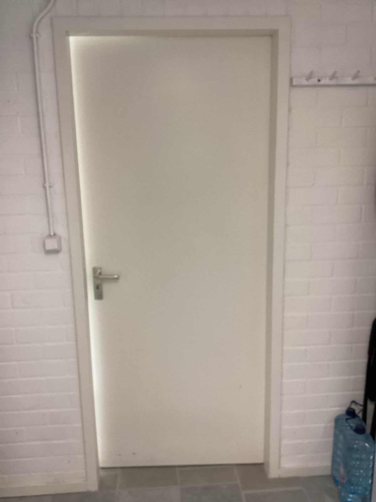 Witte opdek binnendeur met slot en klink, linksdraaiend., Ophalen, Gebruikt, 80 tot 100 cm, Binnendeur