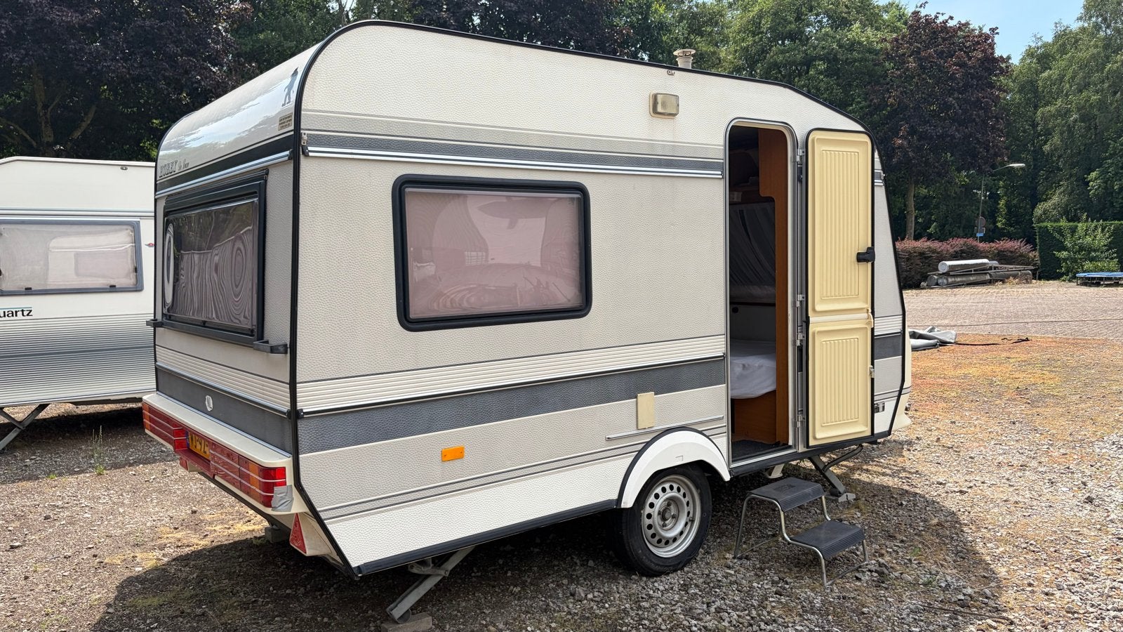 Hobby De Luxe Caravan - Compact en Compleet, Rondzit, Hobby, Omvormbare zithoek, 750 - 1000 kg