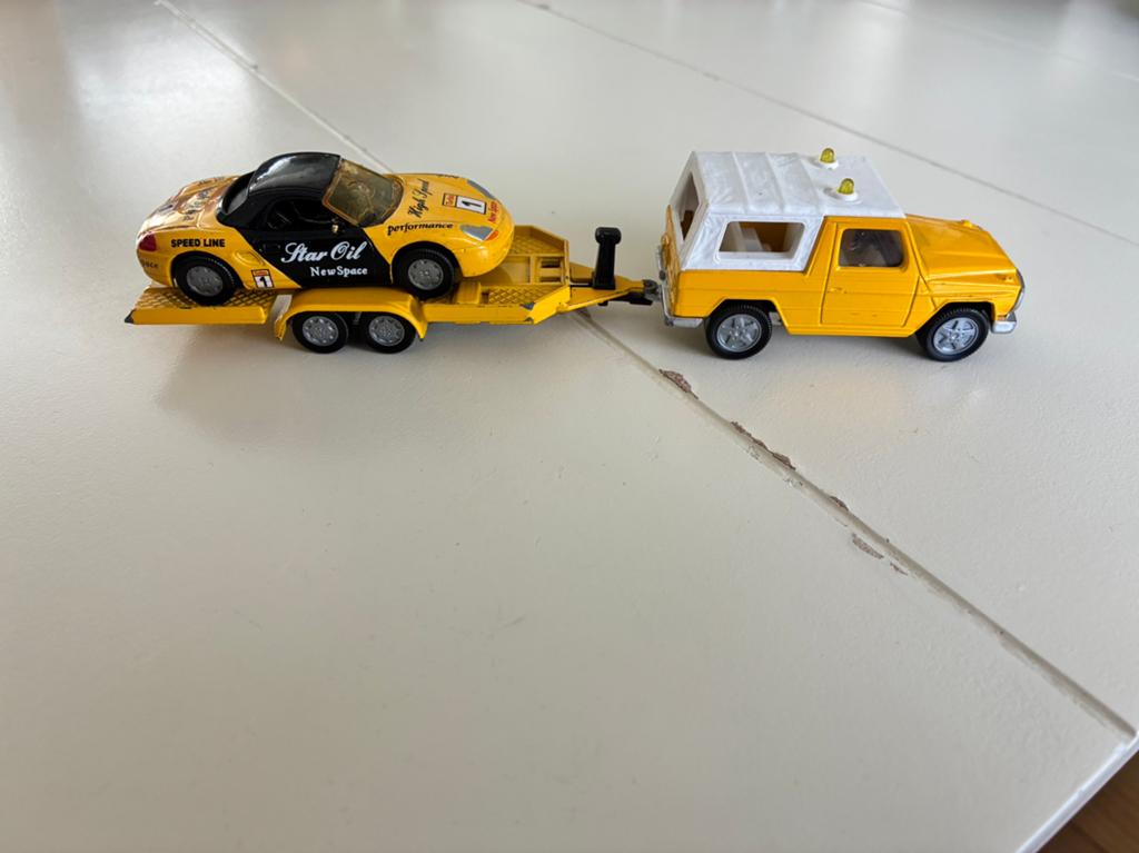 Siku Mercedes 280 GE met aanhanger, Ophalen of Verzenden, Zo goed als nieuw, Auto