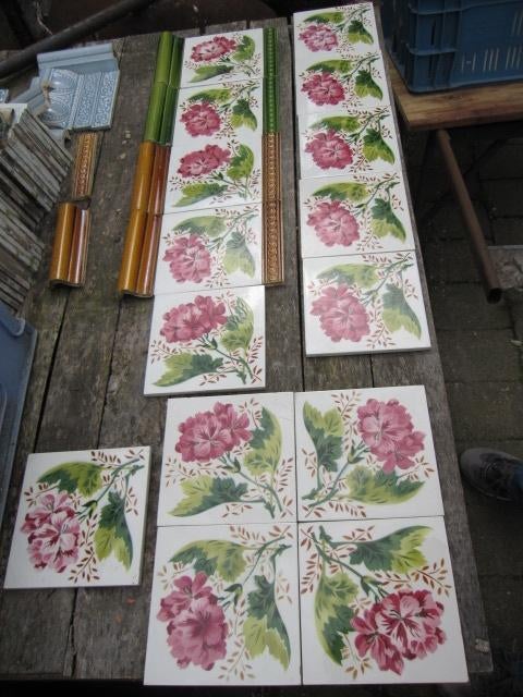 15 stuks antieke wandtegels met vrolijke frisse bloem, 225cm, Ophalen