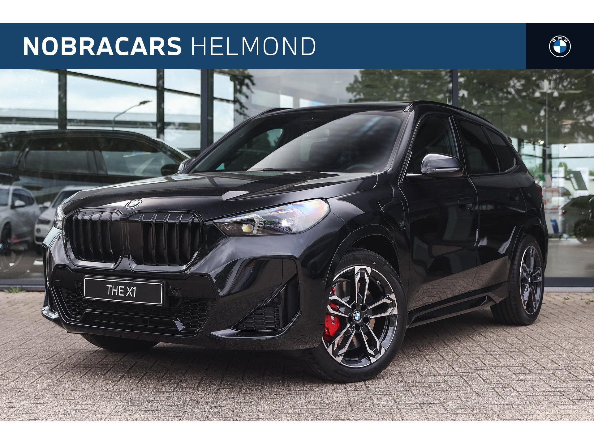 BMW X1 xDrive25e M Sport Automaat / Panoramadak / Trekhaak /, Auto's, BMW, Zwart, Zwart, Bedrijf, Hybride Elektrisch/Benzine