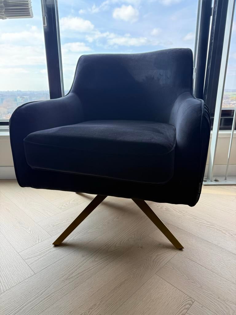 Riverdale fauteuil zwart fluweel met gouden onderstel, Huis en Inrichting, Stoelen, Ophalen, Zwart, Zo goed als nieuw, Metaal